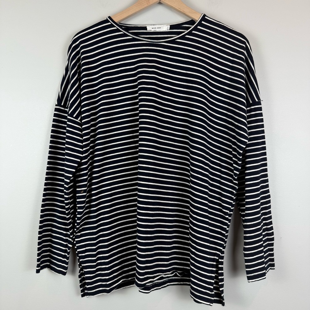Mod Ref Top Women Sz M navy White Striped‎ Linen Blend Long Sleeve Casual Basic